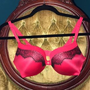 Victoria’s Secret push up bra